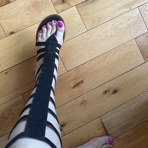 Chanel gladiator sandals - Picture 8 of 14